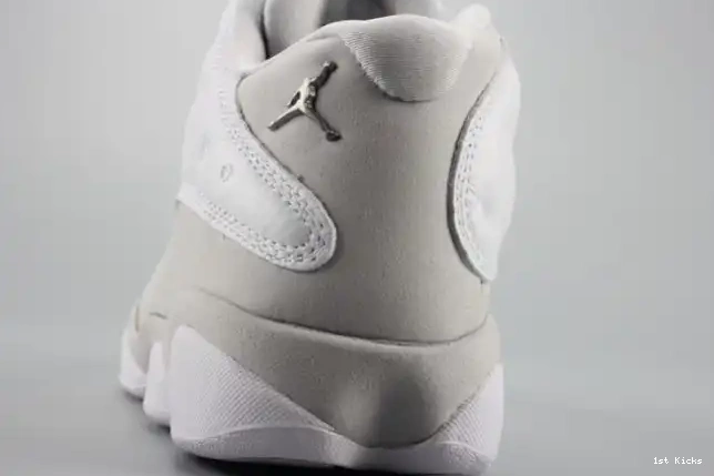 1st Kicks Shoes LowPure white 310810-100 Jordan Money mens Air 13 0510